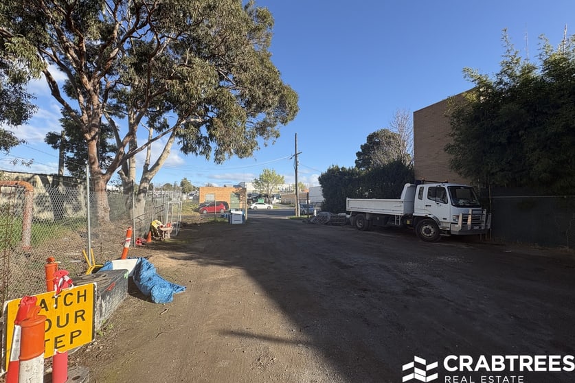 Click to view all images 45 Dalgety Street Oakleigh VIC 3166 - Image 2