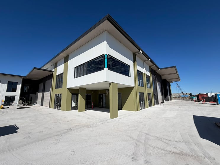 Click to view all images 16 Potter Road Baringa QLD 4551 - Image 2