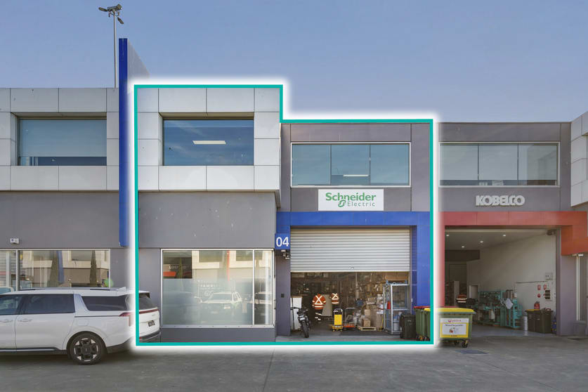 Click to view all images Unit 4/15 Thackray Road Port Melbourne VIC 3207 - Image 1