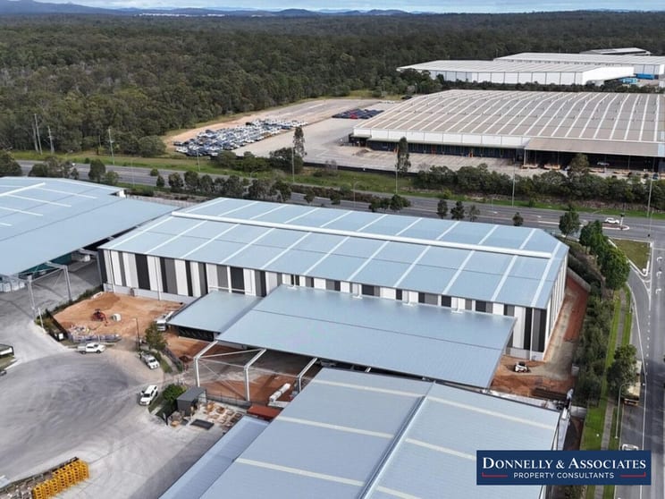 Click to view all images 2/15 Seeana Place Heathwood QLD 4110 - Image 2