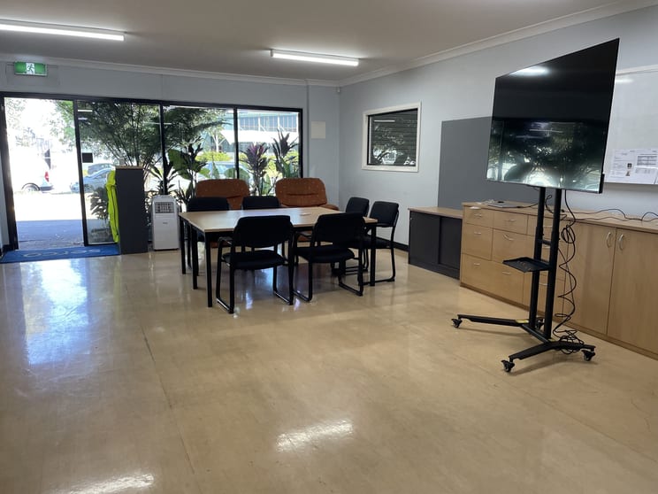 Click to view all images 5/4-5 Plath Close Portsmith QLD 4870 - Image 3