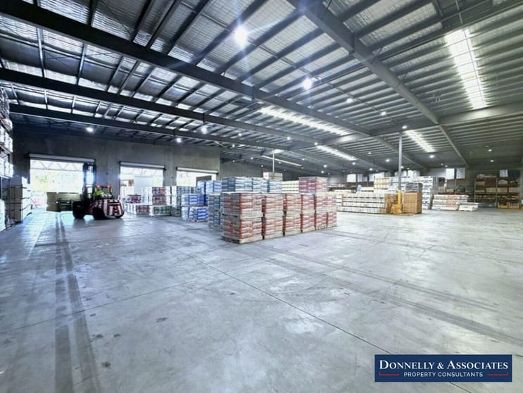 Click to view all images 80 Stradbroke Street Heathwood QLD 4110 - Image 2