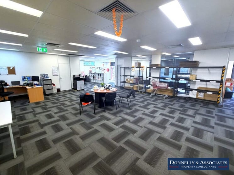 Click to view all images 80 Stradbroke Street Heathwood QLD 4110 - Image 3