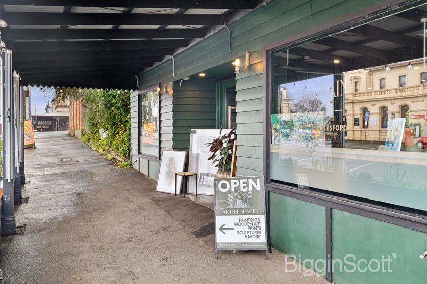 Click to view all images Shop 1 & 2/97 Vincent Street Daylesford VIC 3460 - Image 2
