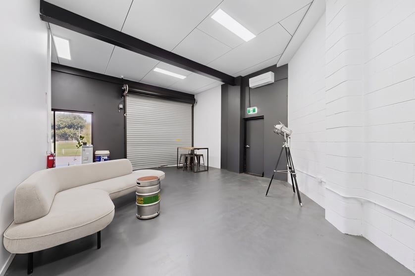 Click to view all images 1/44 Milsom Street Coorparoo QLD 4151 - Image 3