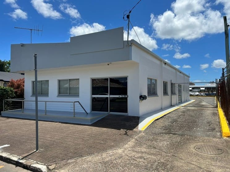 Click to view all images 21 Ellena St Maryborough QLD 4650 - Image 2