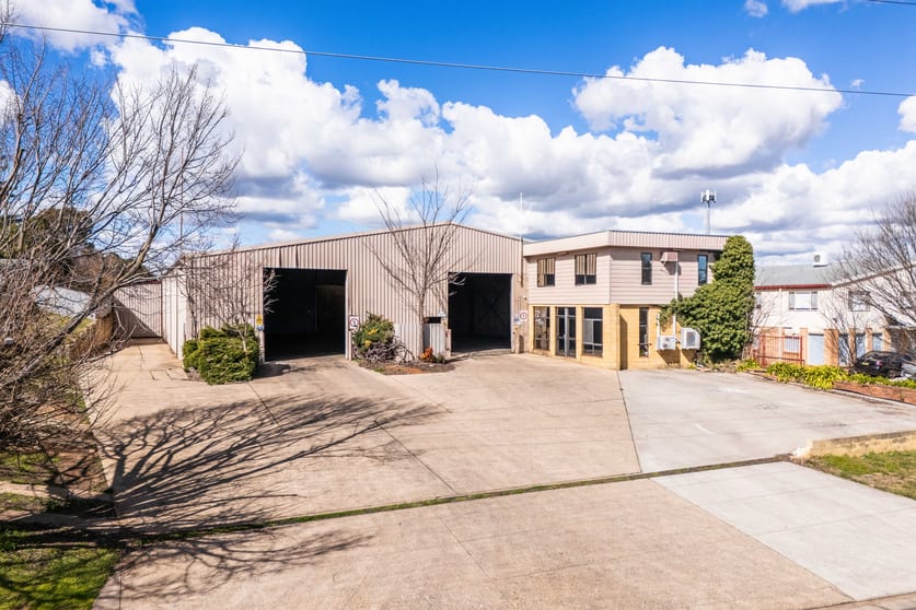 66-68 Lords Place Orange NSW 2800 - Image 1