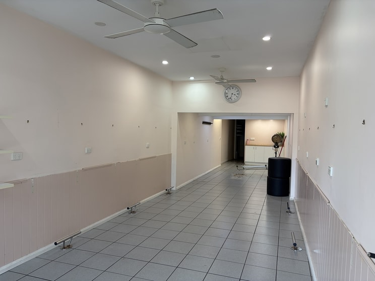 Click to view all images Shop 1/69 Brighton Road Sandgate QLD 4017 - Image 2