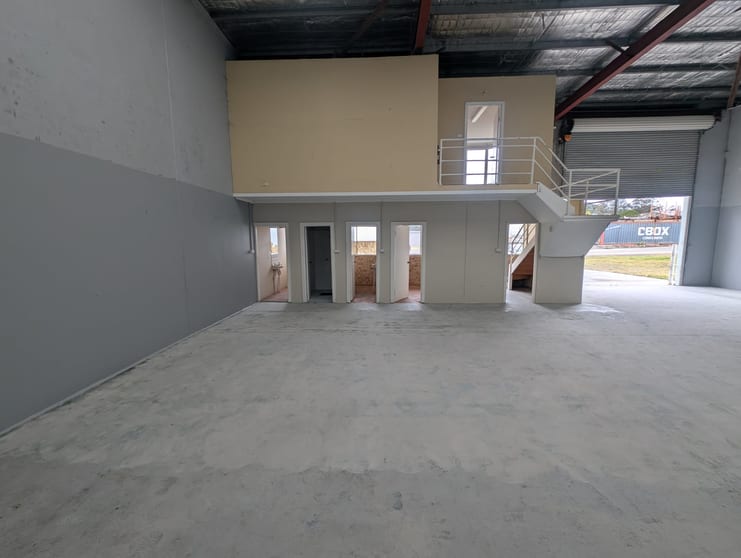 2/14 Flinders Road South Nowra NSW 2541 - Image 3