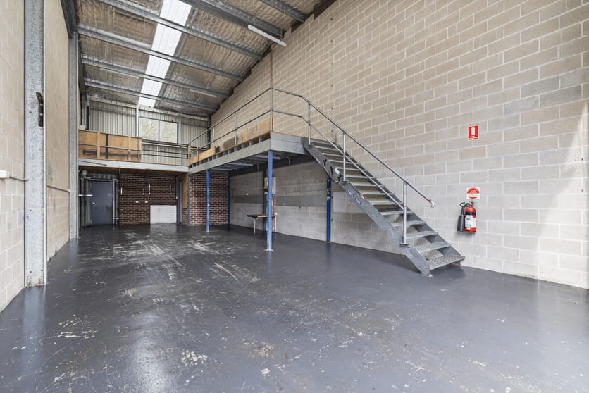 Click to view all images 4/1 Marina Close Mount Kuring-gai NSW 2080 - Image 1