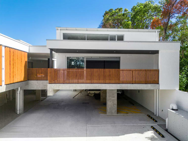 Click to view all images 2/5 Fern Place Byron Bay NSW 2481 - Image 3