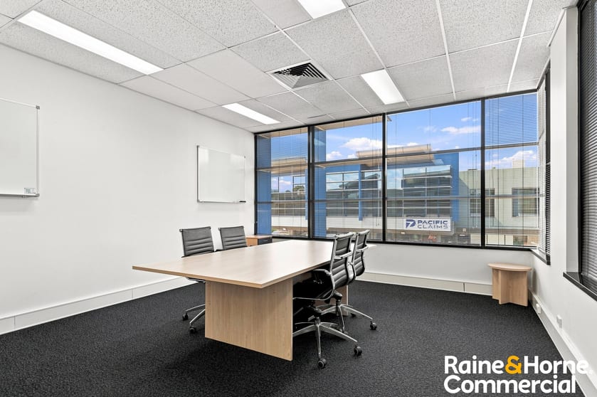 Click to view all images 1/12 Navigator Place Hendra QLD 4011 - Image 3