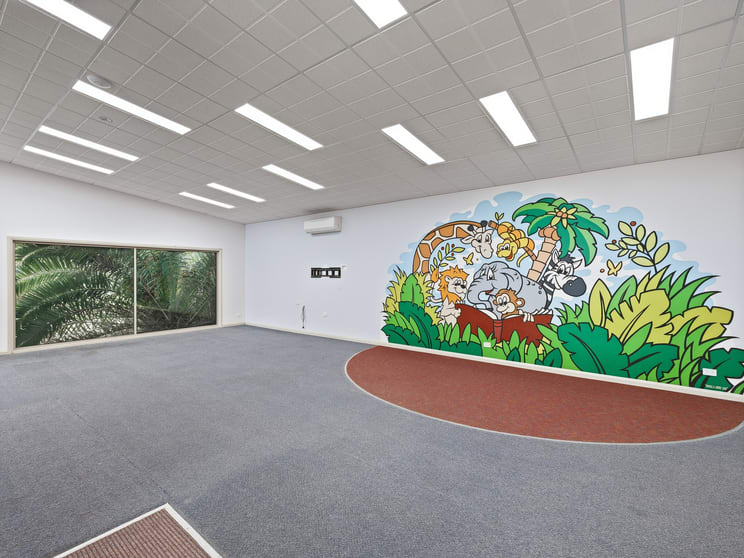 Click to view all images 21 Sydney Road Benalla VIC 3672 - Image 2