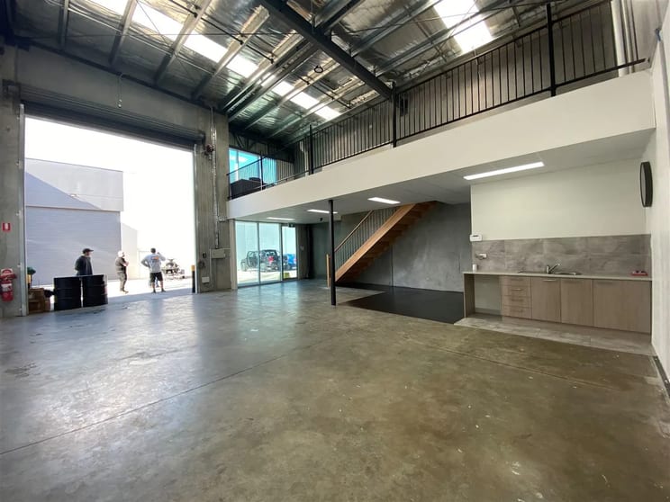 Click to view all images 10/11 Northpark Drive Somerton VIC 3062 - Image 2