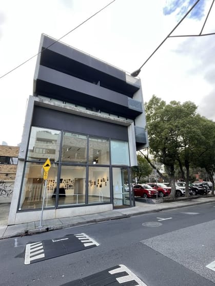 Click to view all images 7 James St Windsor VIC 3181 - Image 1