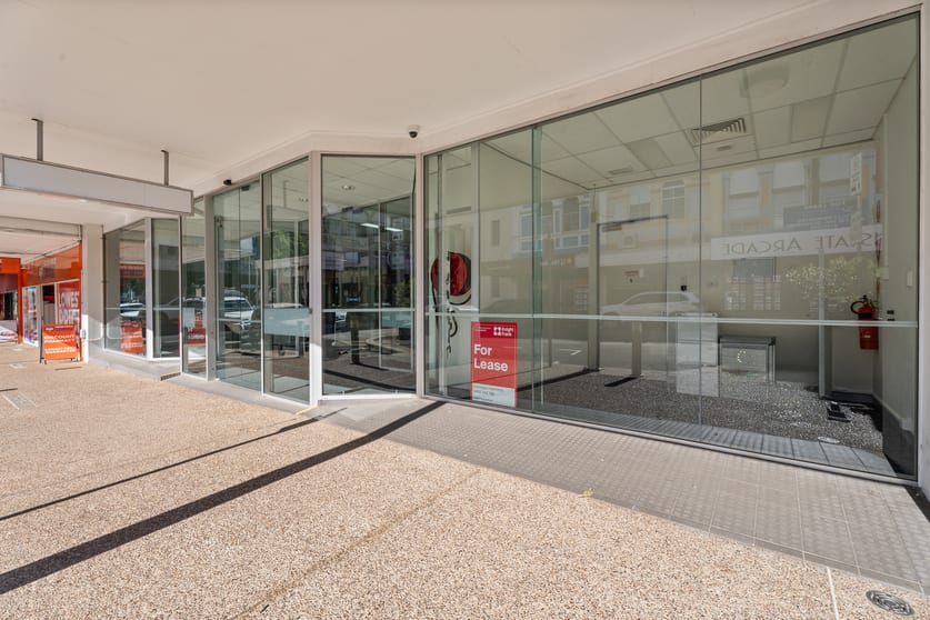 Click to view all images 221 Adelaide Street Maryborough QLD 4650 - Image 3