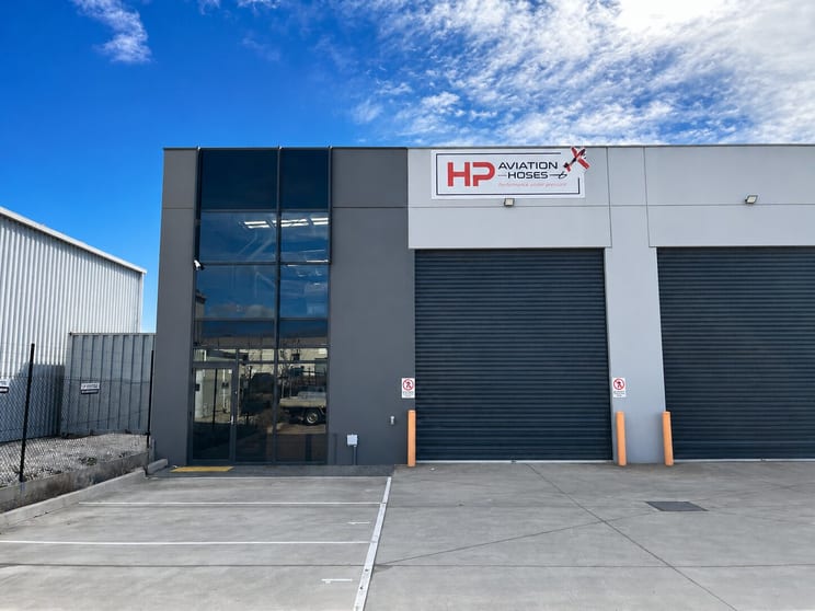 1/9 Newry Drive New Gisborne VIC 3438 - Image 1
