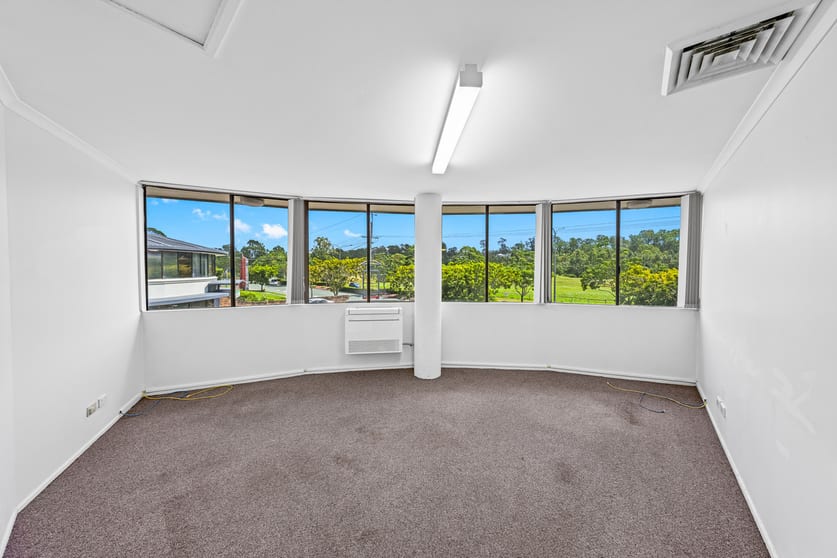 Click to view all images 116 Compton Road Woodridge QLD 4114 - Image 2
