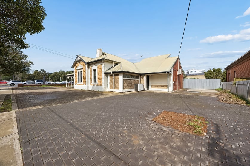 7 James Congdon Drive Mile End SA 5031 - Image 2