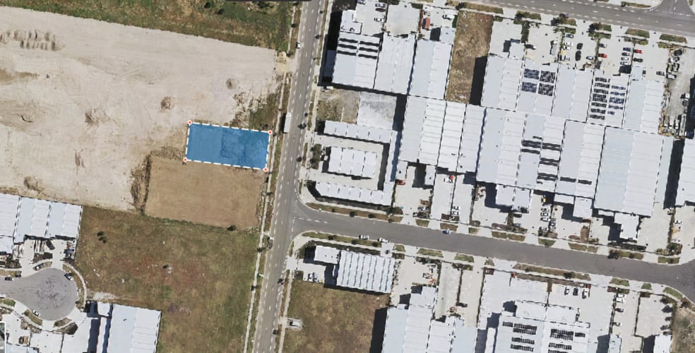 Click to view all images 38 Whitfield Boulevard Cranbourne West VIC 3977 - Image 2