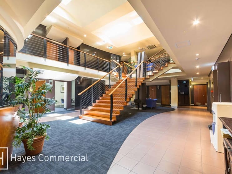 Click to view all images 6/755 Albany Highway East Victoria Park WA 6101 - Image 2
