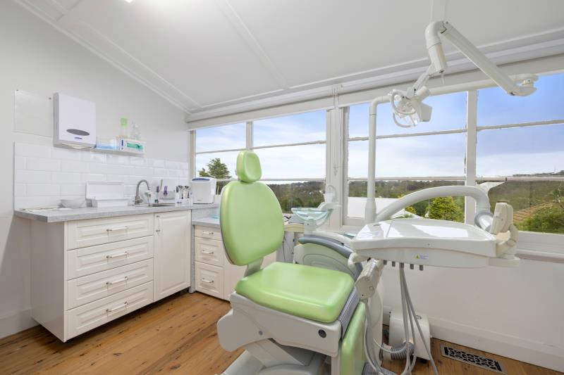 Click to view all images 65 Parke Street Katoomba NSW 2780 - Image 1