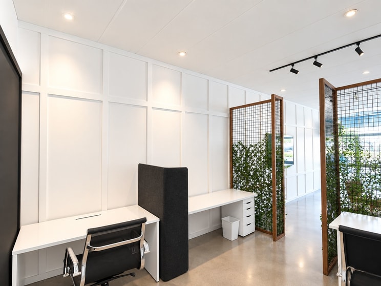 Click to view all images Unit 4/130-164 Brisbane Rd Mooloolaba QLD 4557 - Image 3