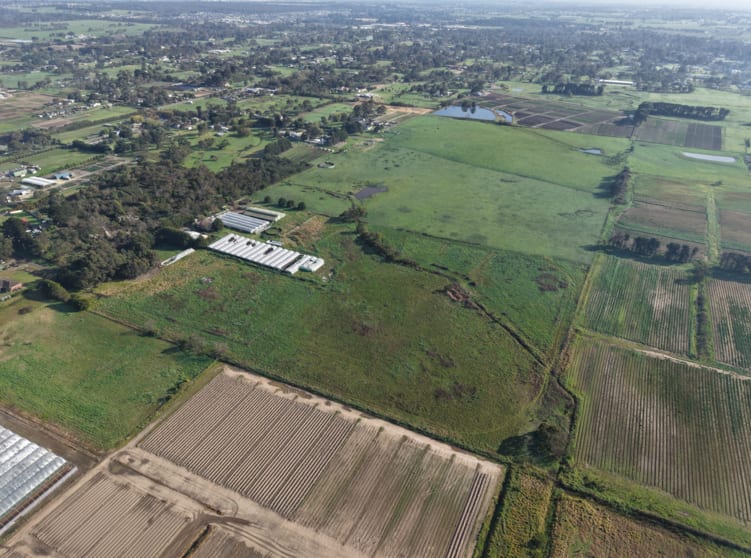 Click to view all images 35 Meadow Road Devon Meadows VIC 3977 - Image 2