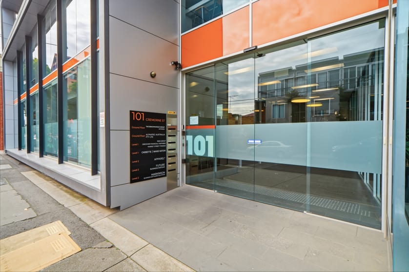 Click to view all images 101 Cremorne Street Cremorne VIC 3121 - Image 3