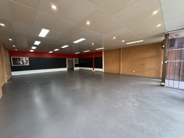 Click to view all images 2/20 Essington Street Mitchell ACT 2911 - Image 3