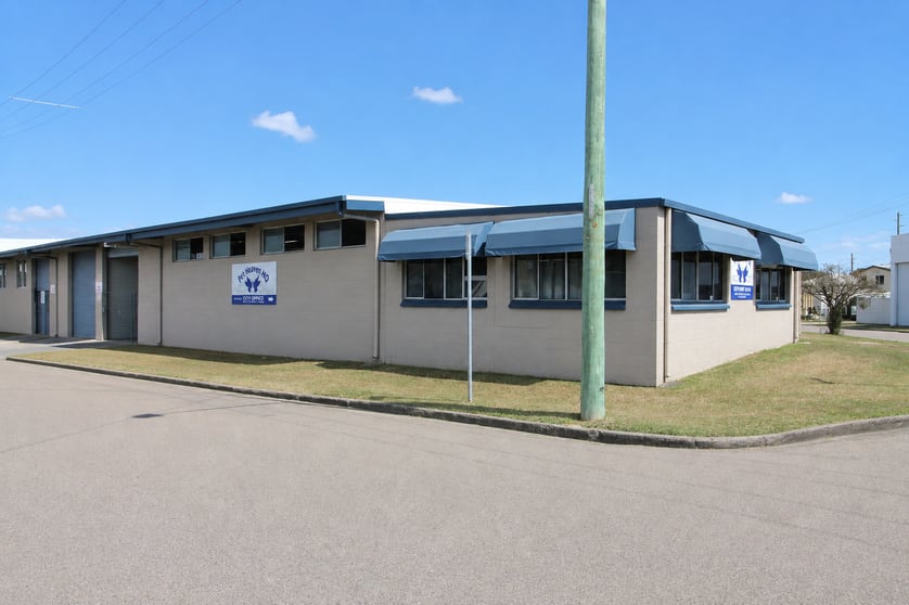 Click to view all images Unit 1/20 Yeatman Street Hyde Park QLD 4812 - Image 4