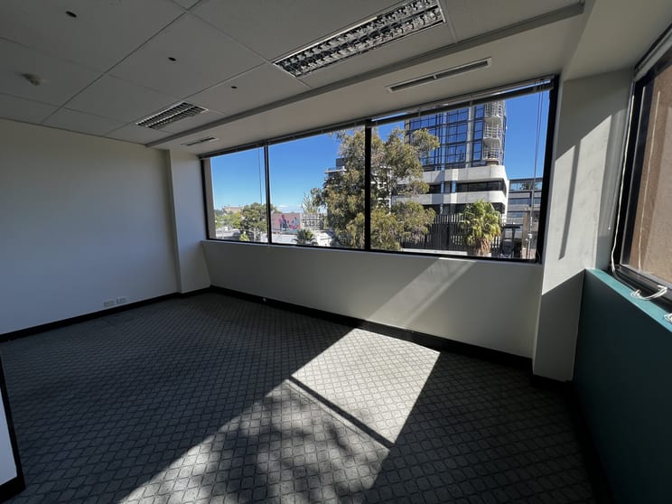 Click to view all images Suite 304/1 Princess Streeet Kew VIC 3101 - Image 2