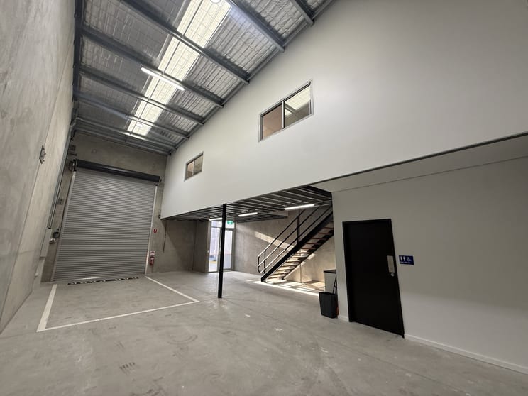 8/15 Warehouse Circuit Yatala QLD 4207 - Image 3