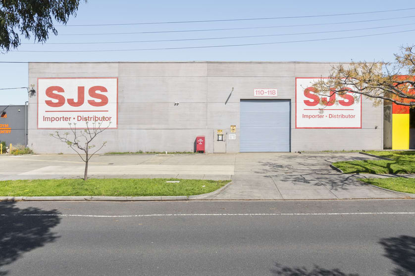 Click to view all images 110-118 Cochranes Road Moorabbin VIC 3189 - Image 2