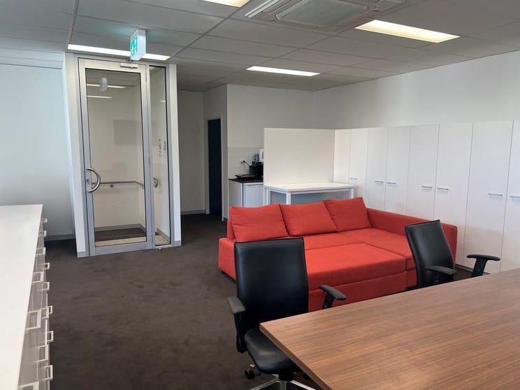 Click to view all images 57A Stubbs Street Kensington VIC 3031 - Image 3