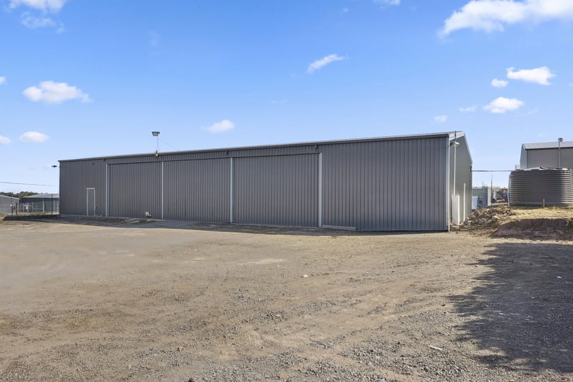 Click to view all images 27 Hugh Murray Drive Colac East VIC 3250 - Image 3