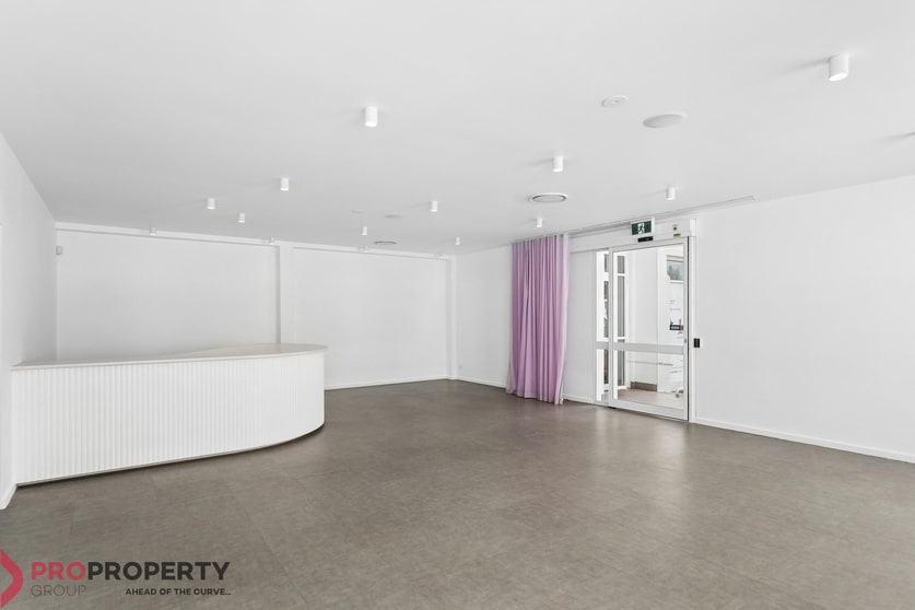 Click to view all images 391 Oxford Street Mount Hawthorn WA 6016 - Image 3
