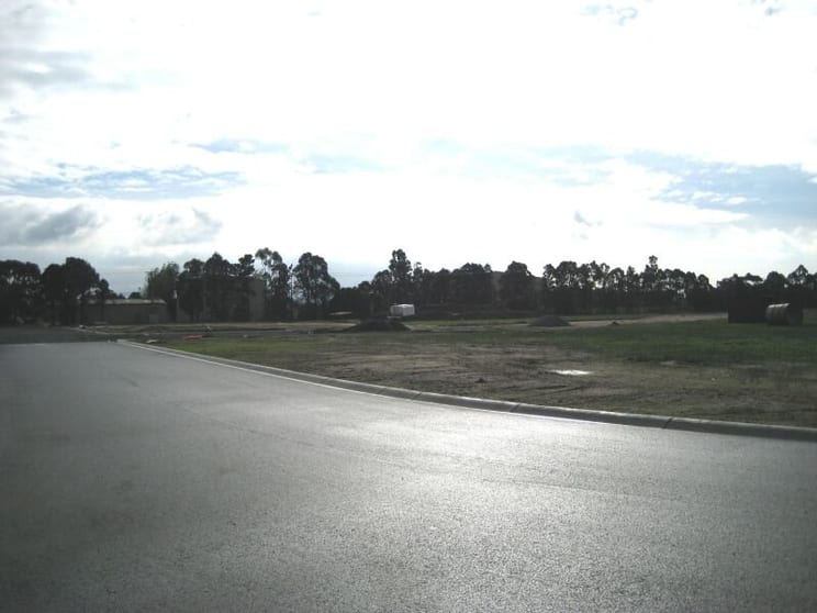 Click to view all images 6 & 8 Surdex Drive Morwell VIC 3840 - Image 3