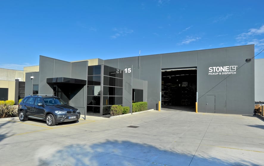 Click to view all images 15 Frankston Gardens Drive Carrum Downs VIC 3201 - Image 1