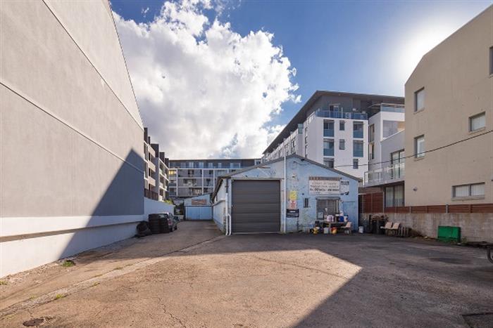 Click to view all images 23 Wilson Street Botany NSW 2019 - Image 3