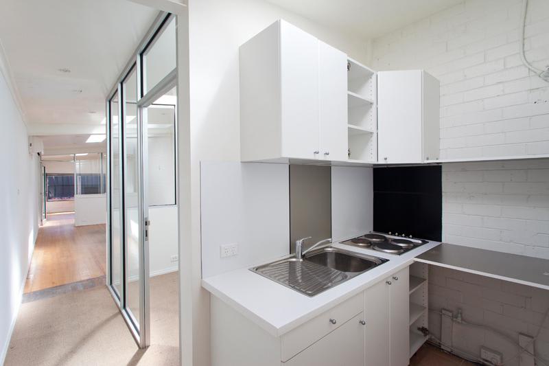 Click to view all images South Melbourne VIC 3205 - Image 3