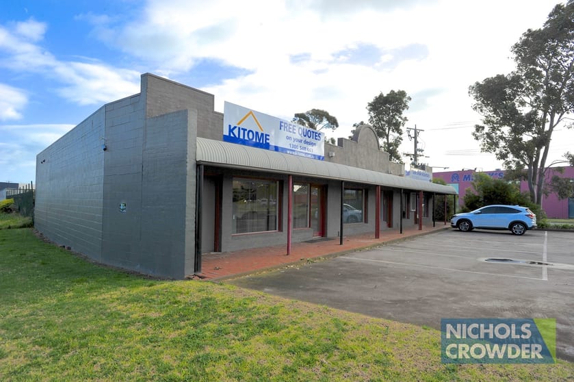 Click to view all images 1C Frankston Gardens Drive Carrum Downs VIC 3201 - Image 2