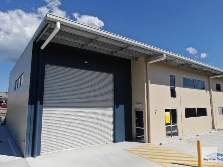 Click to view all images 11/29-39 Business Drive Narangba QLD 4504 - Image 3