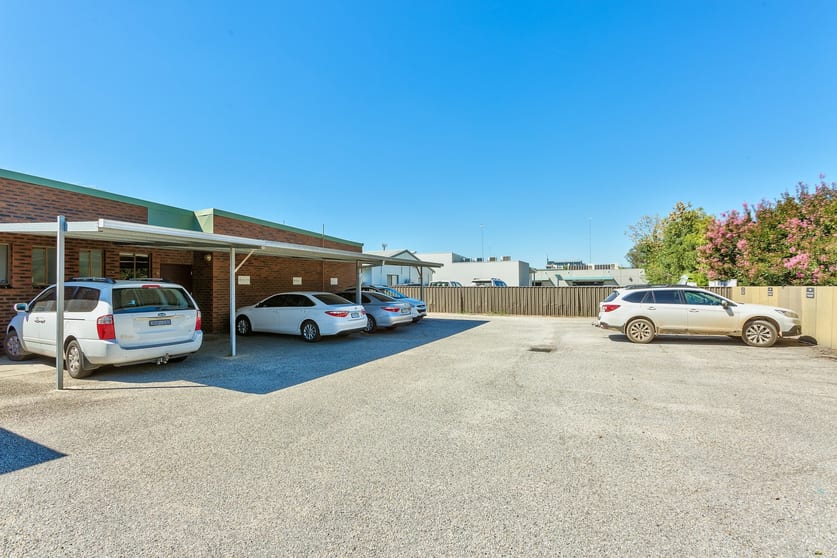 Click to view all images 83 Hume Street Wodonga VIC 3690 - Image 3