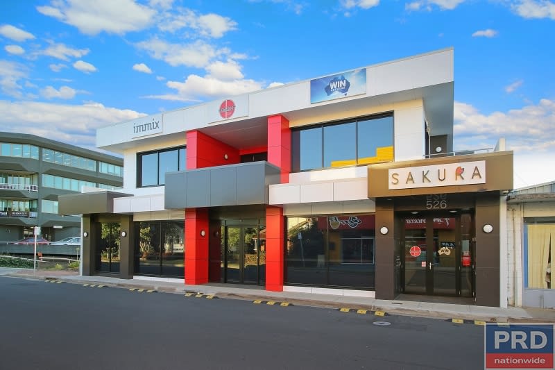 Click to view all images Suite 3, FF/ 526 Macauley Street Albury NSW 2640 - Image 1