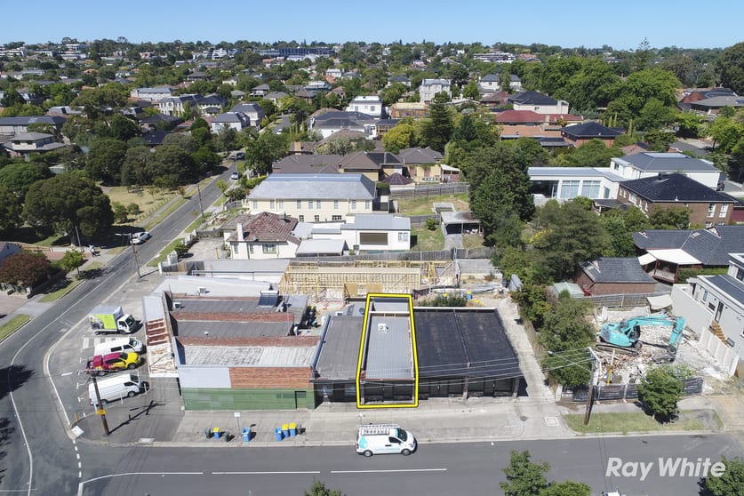 Click to view all images 4 Tivey Parade Balwyn VIC 3103 - Image 1