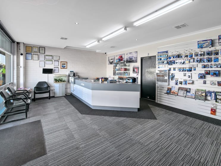 Click to view all images Bannister rd Canning Vale WA 6155 - Image 3