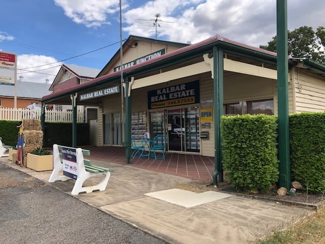 Click to view all images 105 George Street Kalbar QLD 4309 - Image 2