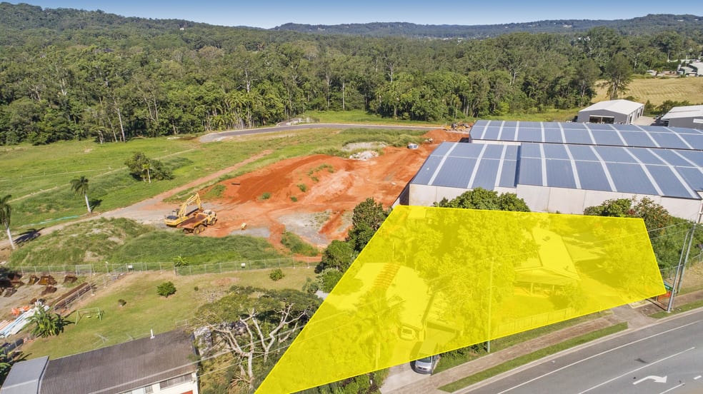 Click to view all images 4-6 Sandalwood Lane Forest Glen QLD 4556 - Image 2