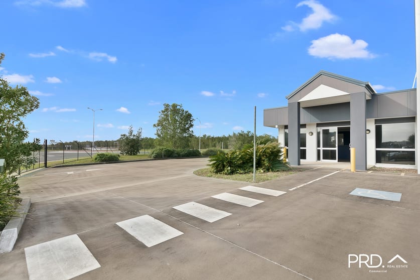 Click to view all images 9-11 Citrus Drive Dundowran QLD 4655 - Image 3